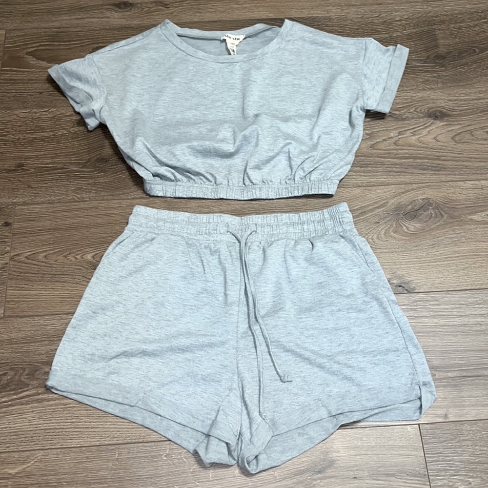 Lounge Set
